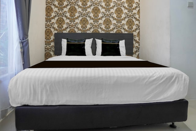 Hotel O near Mesjid Raya Sumatera Barat formerly Sachila Residence