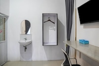 Hotel O near Mesjid Raya Sumatera Barat formerly Sachila Residence