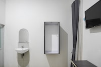 Hotel O near Mesjid Raya Sumatera Barat formerly Sachila Residence