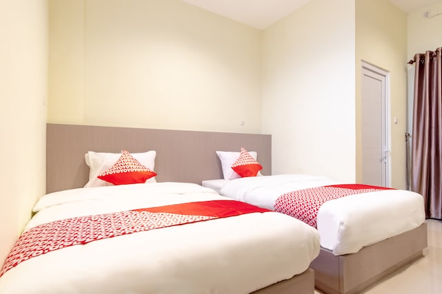 OYO 1185 Bukit Toedjoeh Residence Syariah