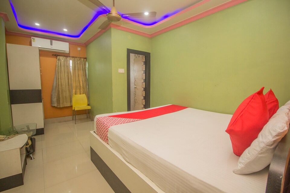 OYO 45580 Gitanjali Hotel, Raiganj, Raiganj