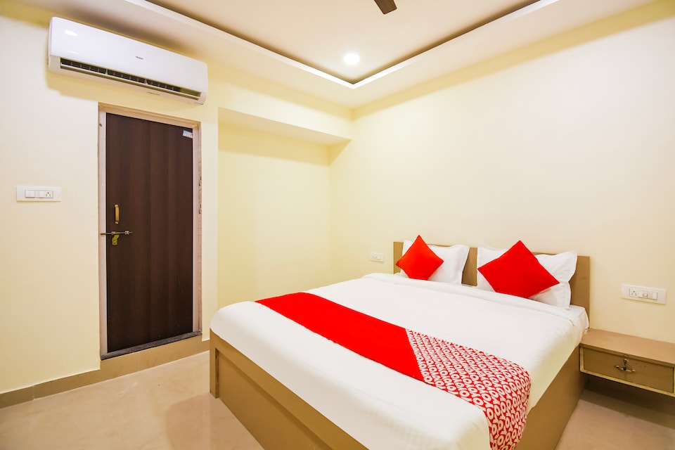 OYO Flagship  45586 Hotel Airport Inn, Airport Road - Raipur, Raipur