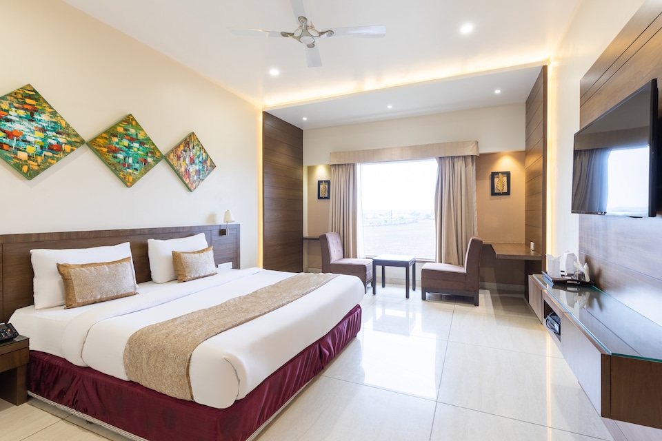 Palette - Deepali Palace, Sagar, Sagar