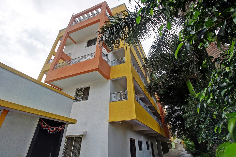 OYO LIFE PUN774 Handewadi Gaon, Hadapsar Pune, Pune