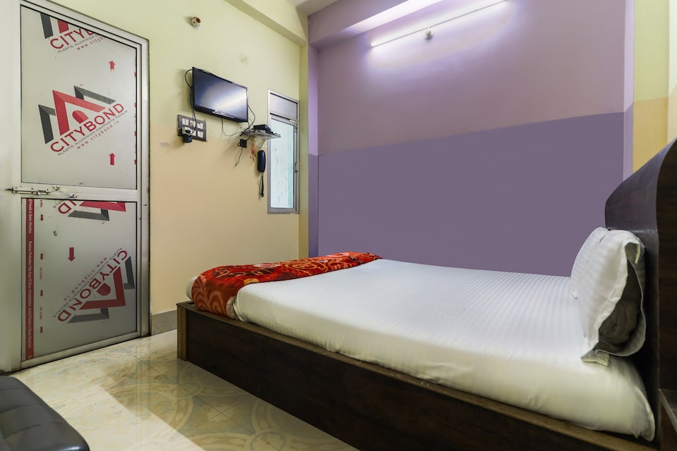 SPOT ON 45608 Hotel Pranjal, Patna Station, Patna