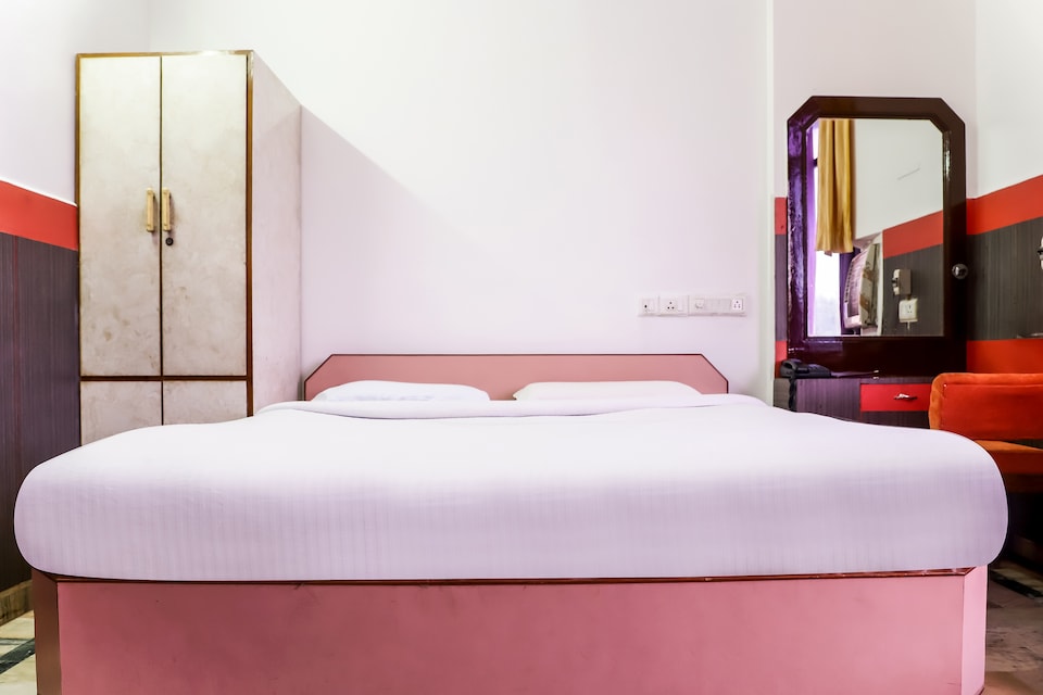SPOT ON 45632 Hotel Chanda, Jhansi, Jhansi
