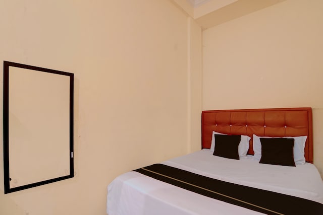 Hotel O Pekanbaru near Mall Ciputra Seraya formerly Lotus Inn