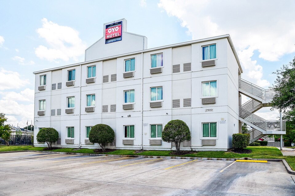 OYO Hotel Houston Westchase, C77027, Houston