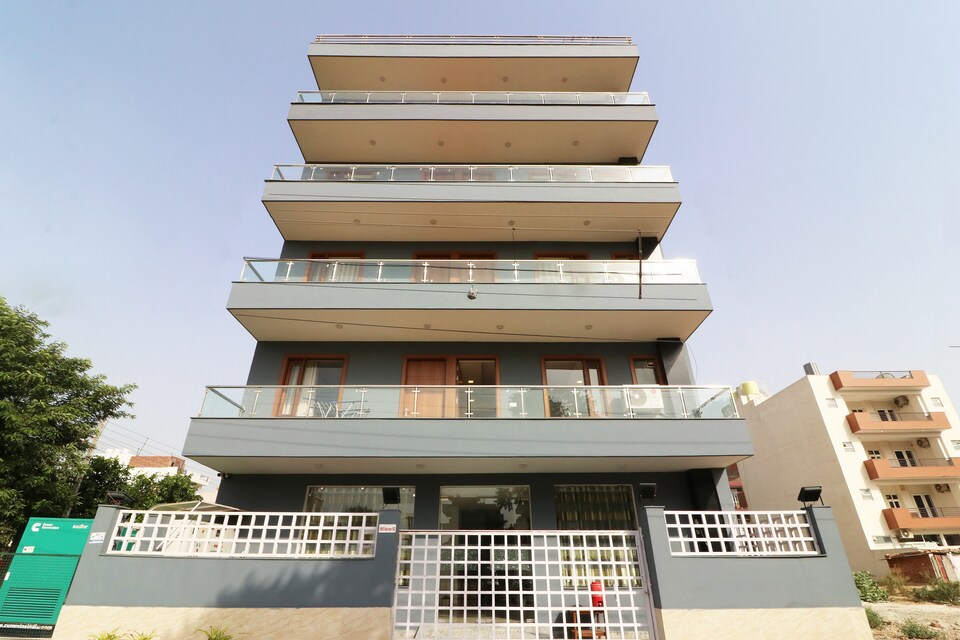 OYO 45652 Grand Oyster Homestay, Huda 2, Gurgaon