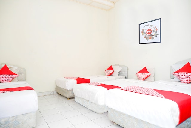 OYO 1196 Hotel Pura Puspa Rosa