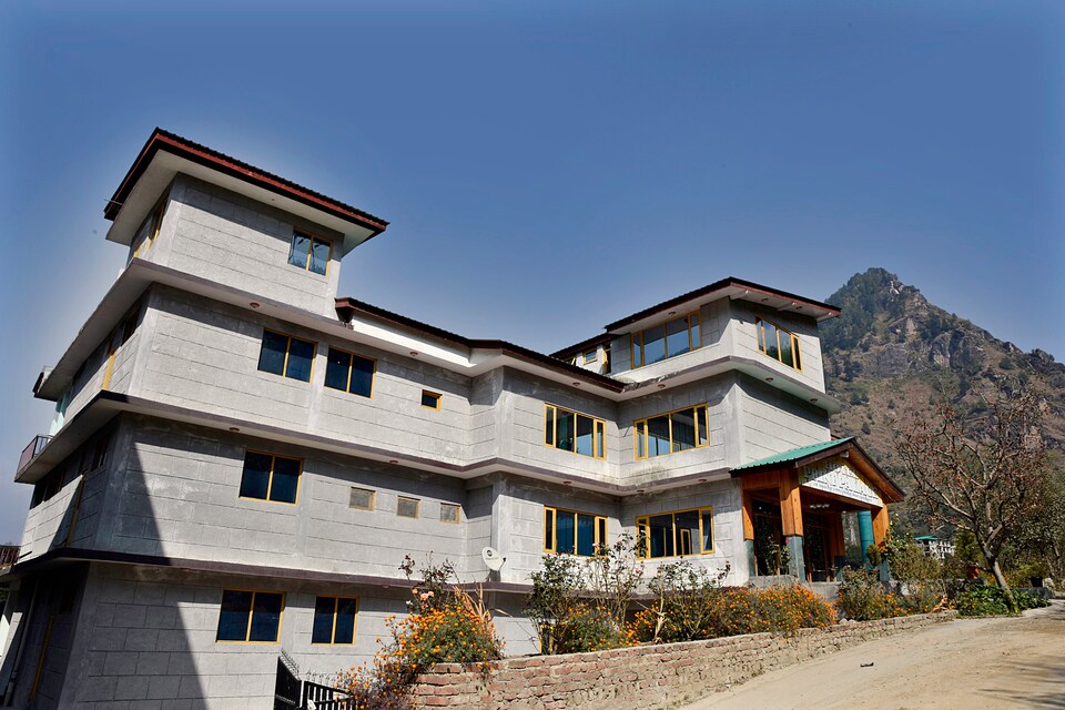 OYO 4581 Hotel Prini Palace, Naggar Road, Manali
