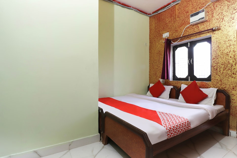 OYO 45677 Hotel Tripureshwari, Sitapur, Sitapur
