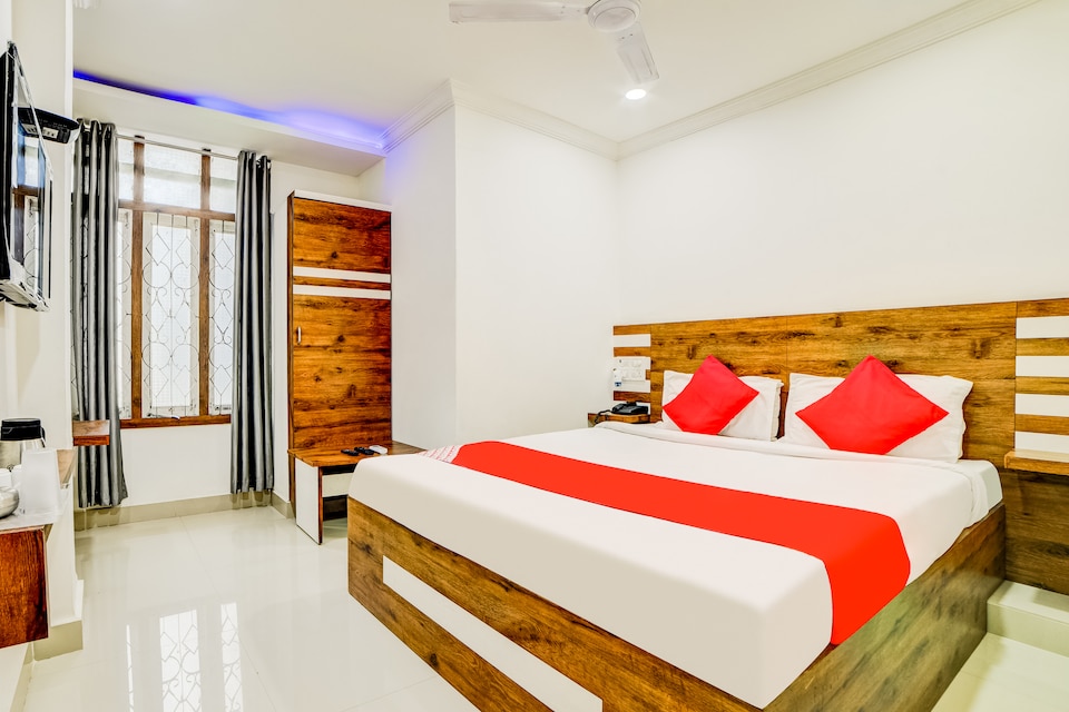 OYO 45679 Hotel Tirumala Grand, Nalgonda city, Nalgonda