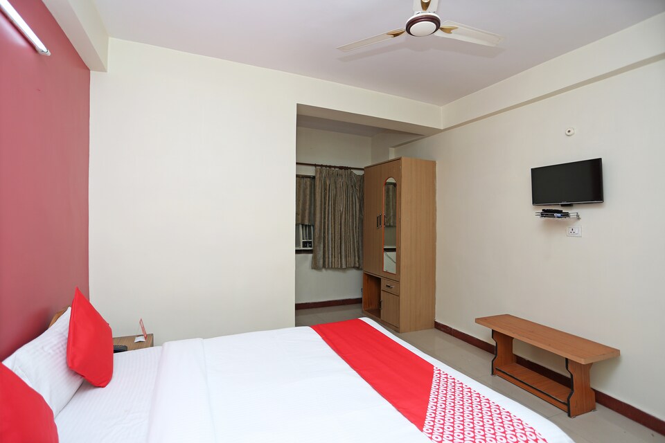 OYO 4582 Hotel Nisa, Patna Station, Patna