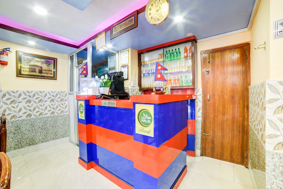 OYO 506 Al Madina Palace , New Bus Park Kathmandu, Kathmandu