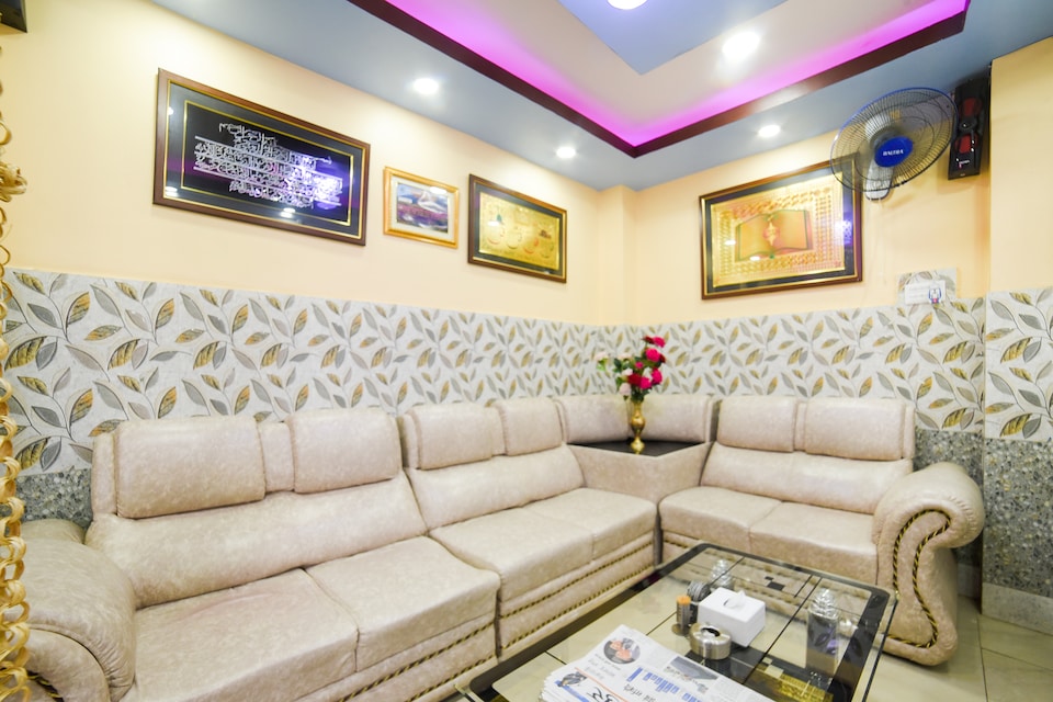 OYO 506 Al Madina Palace , New Bus Park Kathmandu, Kathmandu