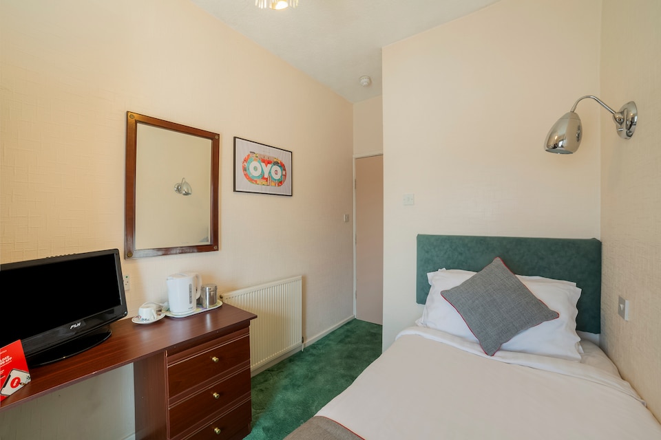 OYO Holmsdale Hotel, Blackpool - England, Blackpool