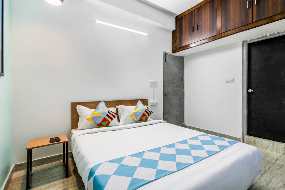 OYO Comfort Stay Kantivanam Colony, Kukatpally, Hyderabad