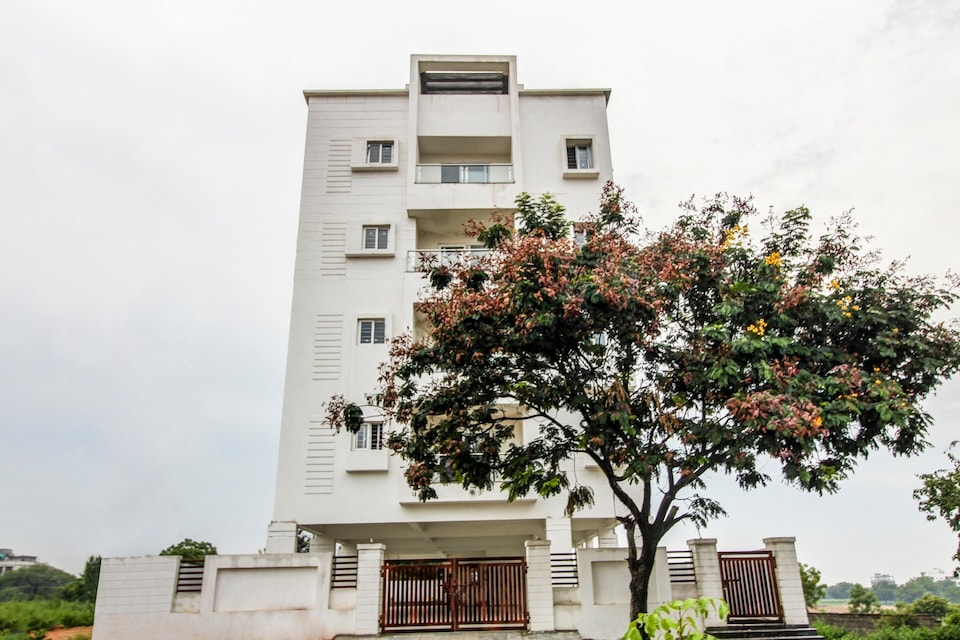 OYO Comfort Stay Kantivanam Colony, Kukatpally, Hyderabad