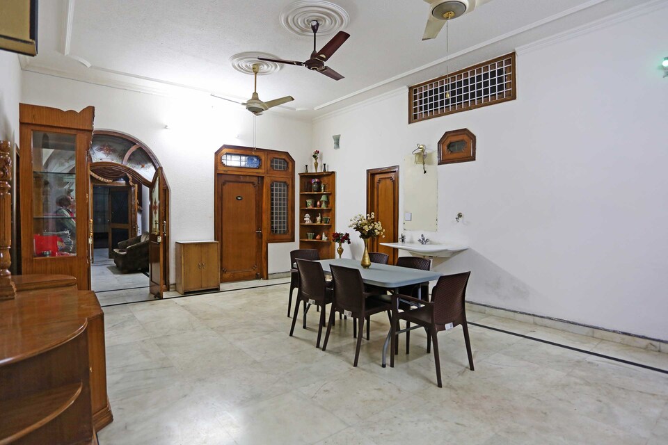 OYO 4585 Home Stay Pehal Inn, Rajpur Road Dehradun, Dehradun