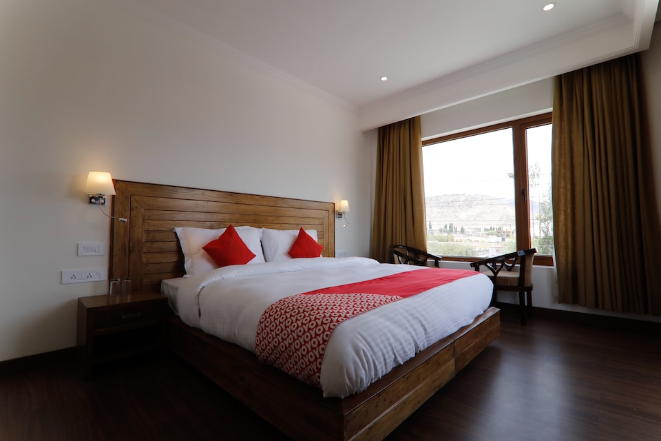 OYO 45716 Holiday Home, Old Leh Road, Leh-Ladakh