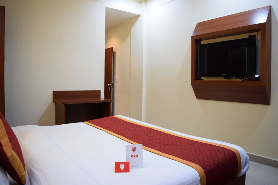 OYO Rooms 002 TST Tech, HUDA CENTRE 1, Gurgaon