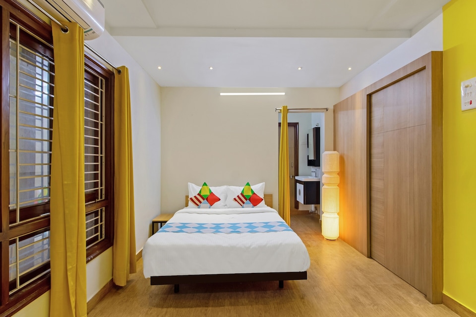 OYO Classic Stay Saroornagar Stadium Near Miraj Cinemas - Shalini Shivani, LB Nagar-Uppal, Hyderabad