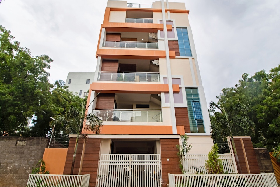 OYO Classic Stay Saroornagar Stadium Near Miraj Cinemas - Shalini Shivani, LB Nagar-Uppal, Hyderabad