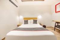 Townhouse Yashobhoomi Formerly Hotel Grand Tashree