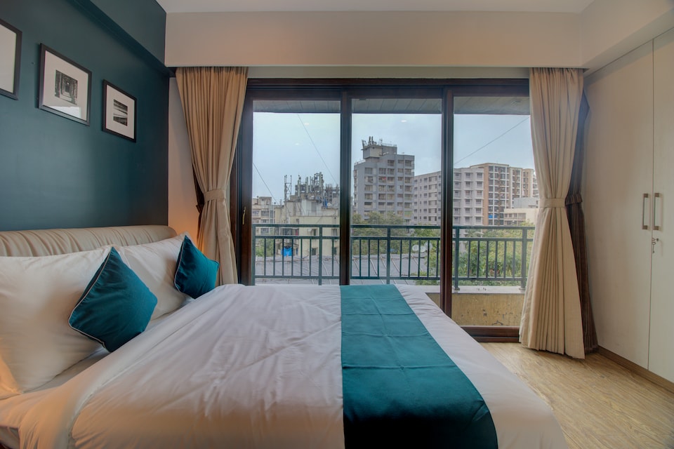 Silverkey Executive Stays 45760 Rizvi East Street, South Mumbai, Mumbai