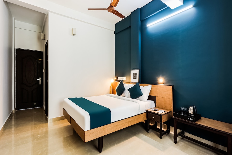 OYO SilverKey Accadia Residency, Kaloor Kochi, Kochi