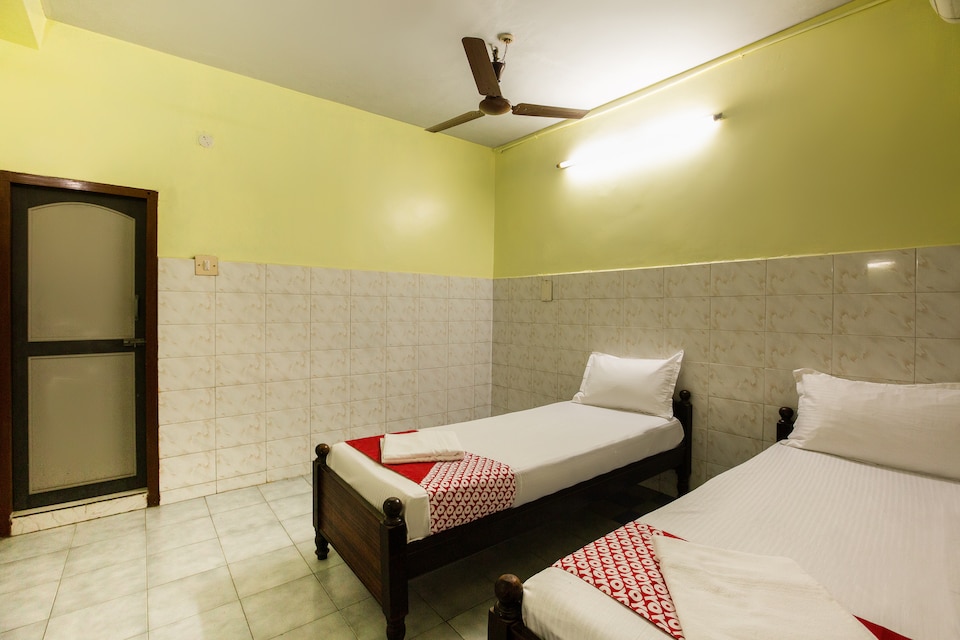 Live as CHN1741, Anna Salai Chennai, Chennai