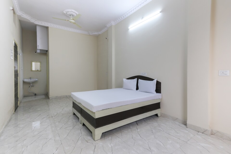   SPOT ON   45794  Delight Residency, Vijay Nagar Indore, Indore