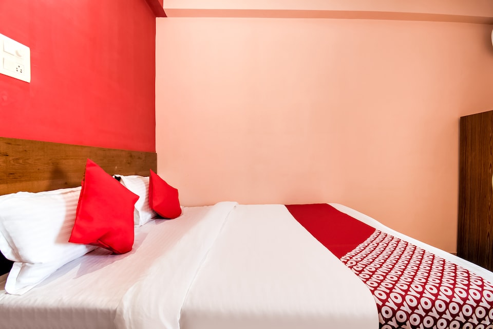 Flagship 45852 Hotel Happy Journey, Bailey Road, Patna