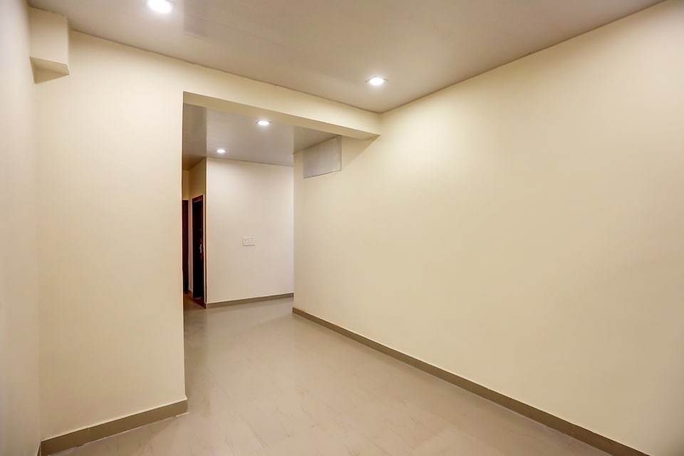Collection O 45853 SR Inn Awas Vikas, IIT Kanpur, Kanpur