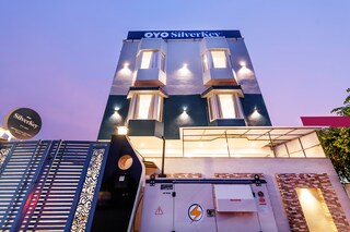 Silver Key Hotels In Gurgaon Palam Vihar Gurgaon With Toaster