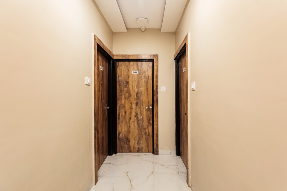 live on IND613, Vijay Nagar Indore, Indore