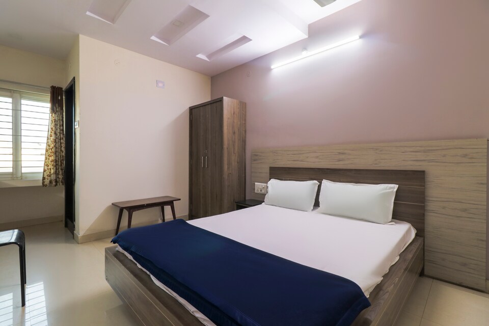 SPOT ON 45882 A.r.r Residency, Ramaraopet Kakinada-II, Kakinada