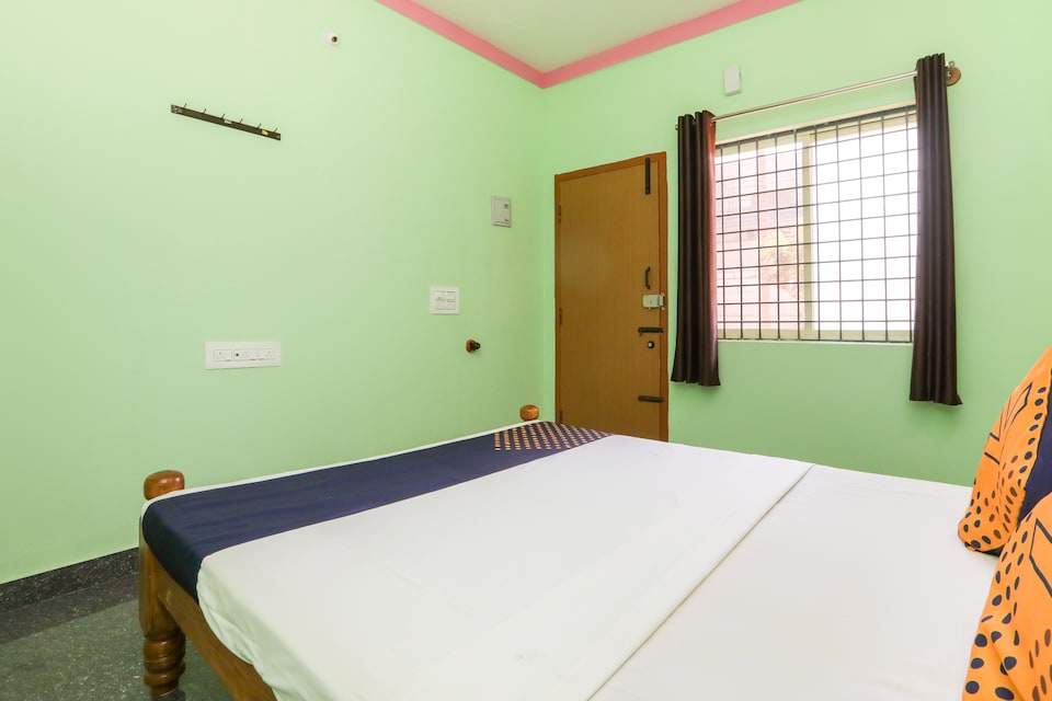 OYO 45887 Yeshwitha Residency, Mysore Outer-II, Mysore
