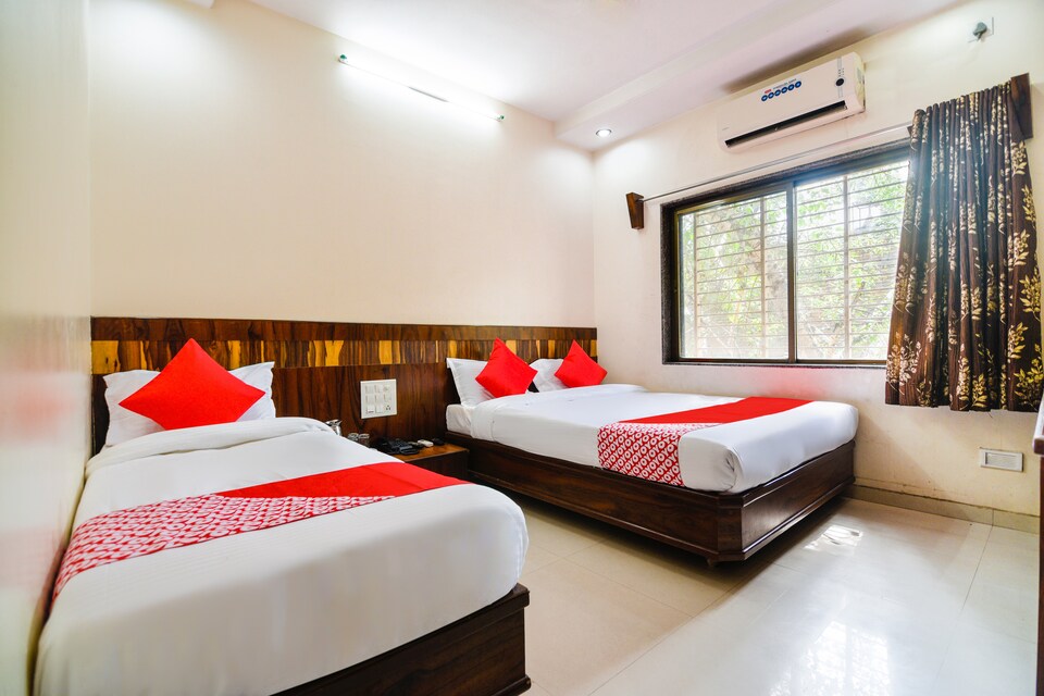 OYO 45897 Sai Vishwakarma Palace, Temple Area Shirdi, Shirdi