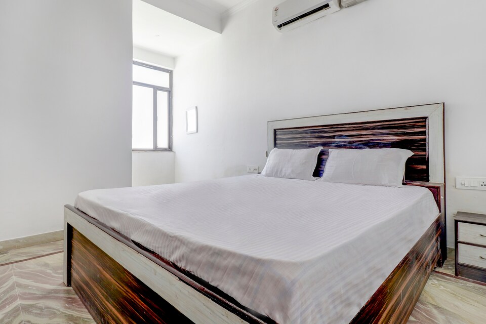 OYO 45899 Hotel Lucky 2 , Neota, Neota