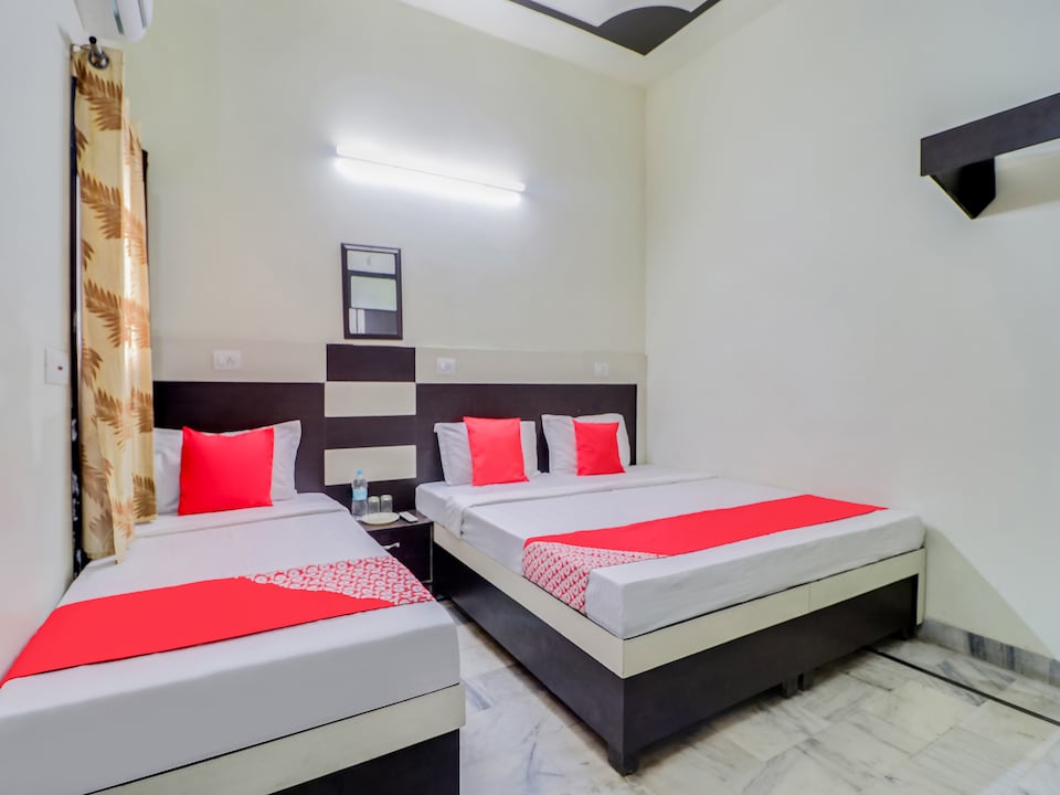 OYO 45903 Royal Guest House, Sirhind, Sirhind
