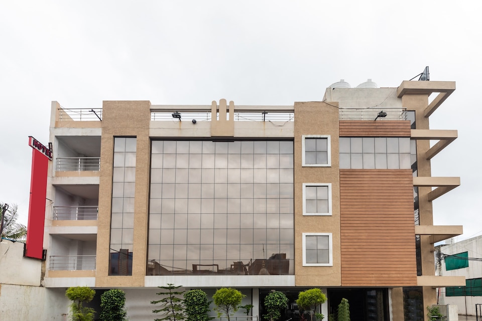 Collection O Prince Palace, Ratlam, Ratlam