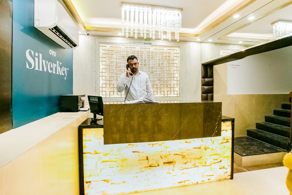 Live on MUM820, Colaba Mumbai, Mumbai