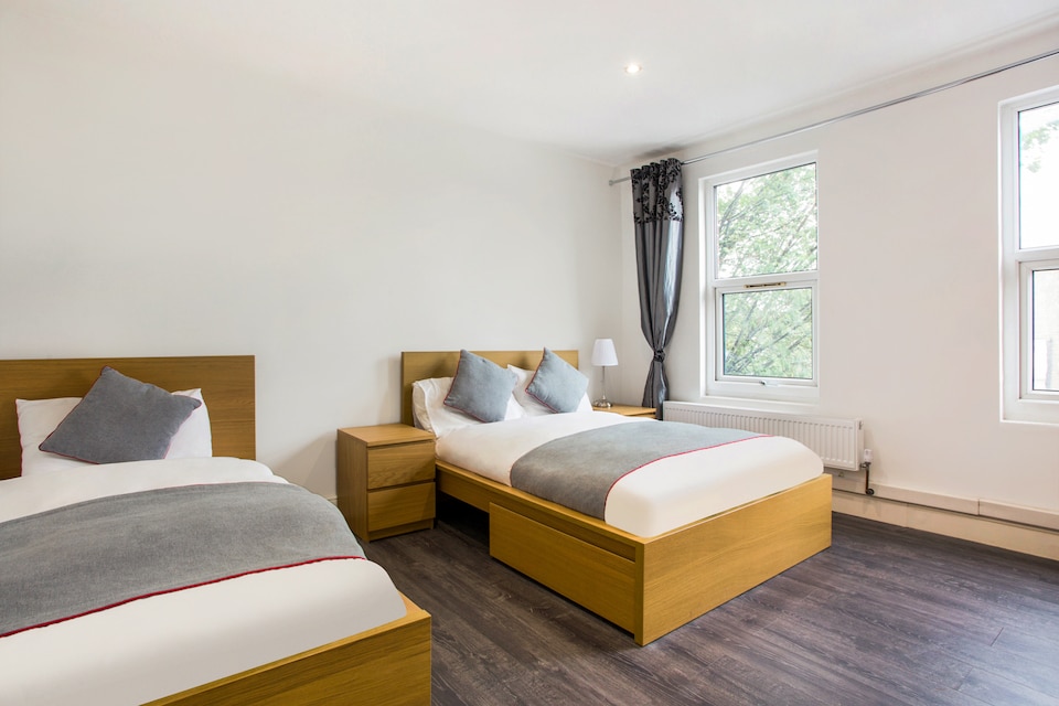 OYO Broadway Inn, Southall (Greater London), Southall