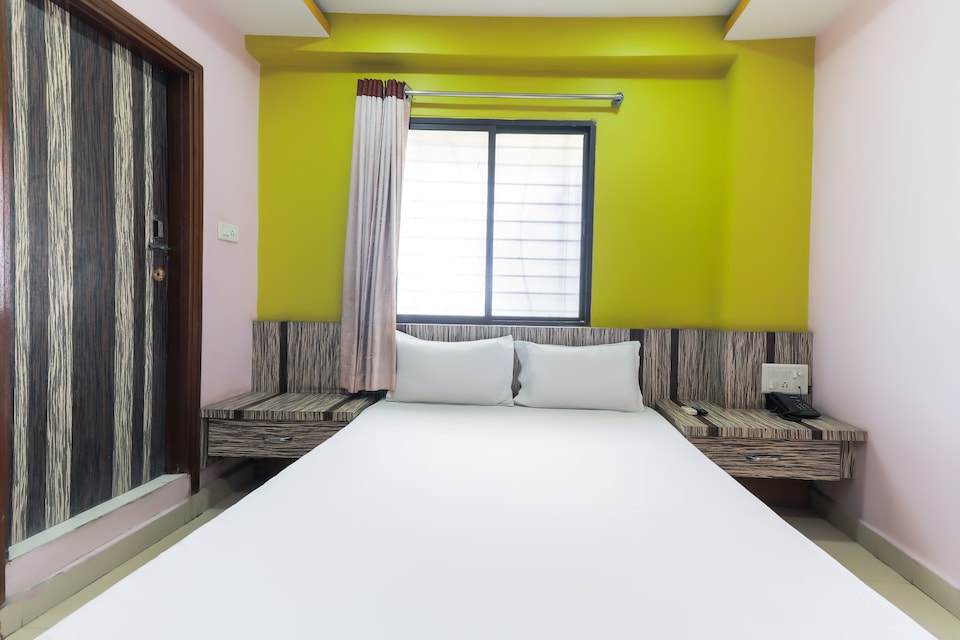 SPOT ON 45923 Hotel Jmc Inn, Ratlam, Ratlam