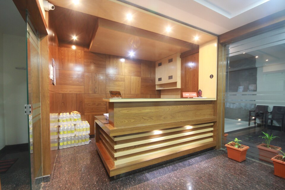 OYO 45929 Shrinivas Lodge, Dharwad, Hubli-Dharwad
