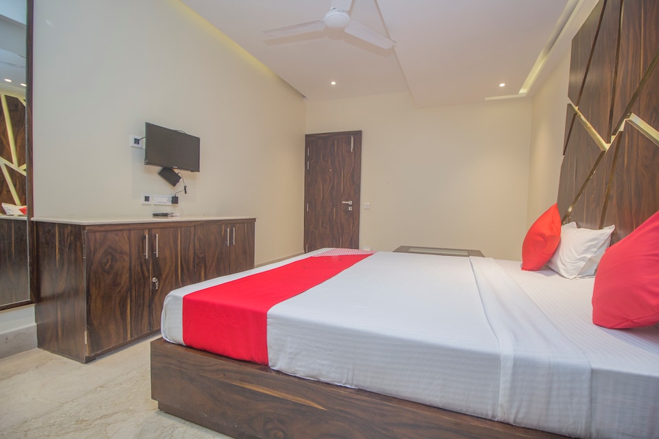 OYO 45935 Eennra Guest House, Malda Town, Malda