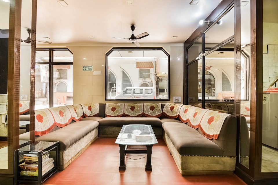 OYO 45956 Hotel Woodland Dx, Paharganj Delhi, Delhi