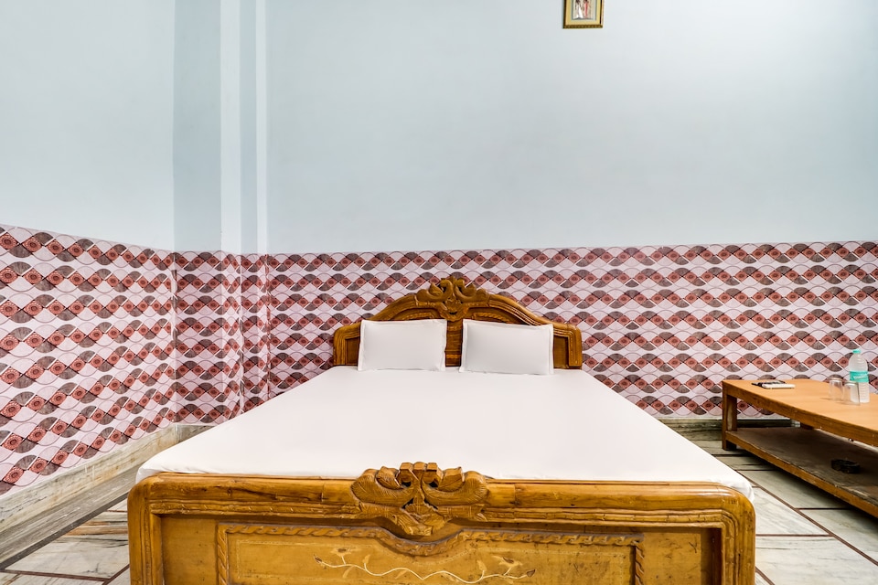 SPOT ON 45962 Surbhi Guest House, Bhiwani, Bhiwani